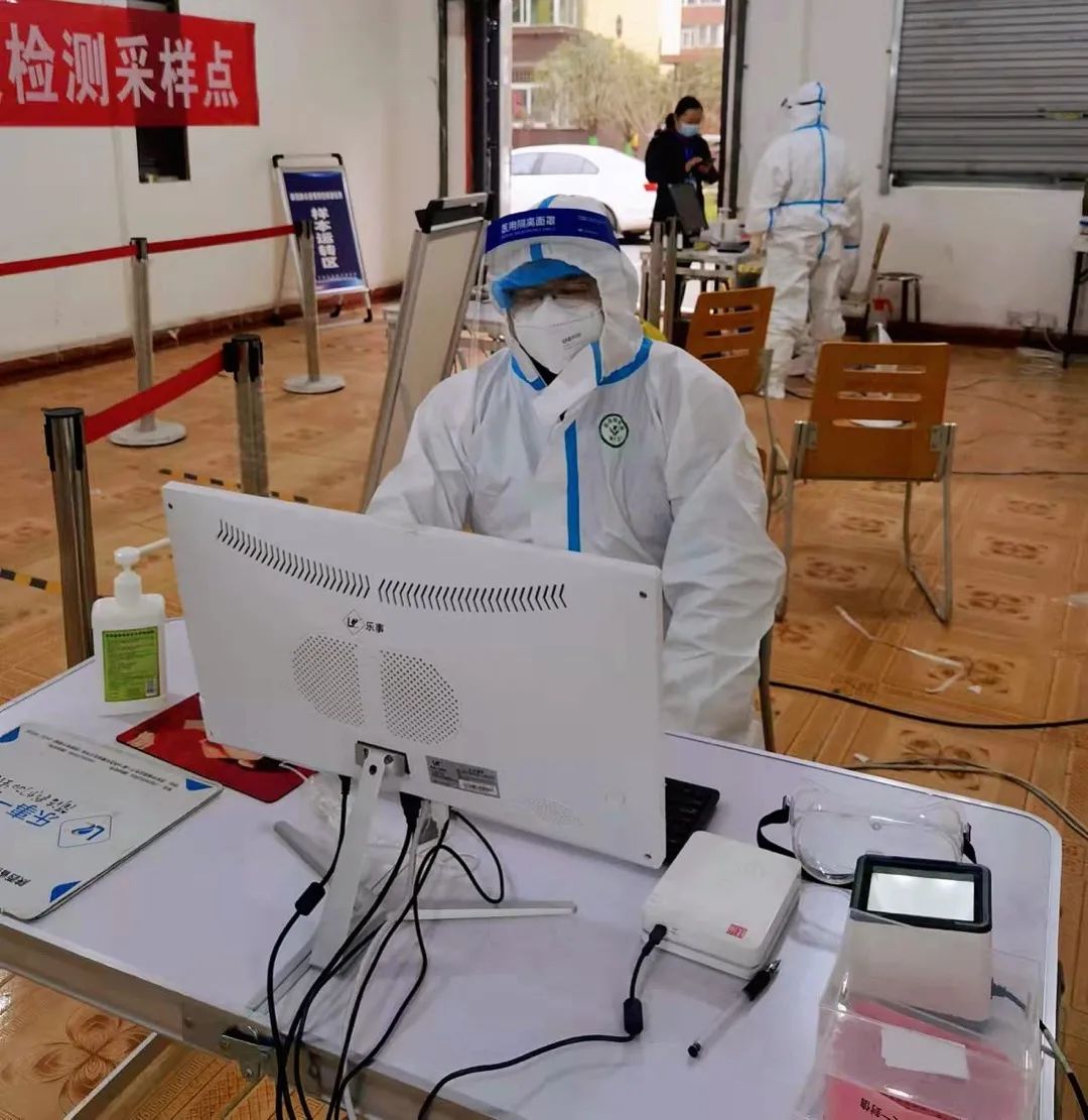 天游ty8自愿者| 为疫情防控添助力
